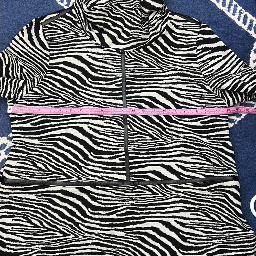 Multiples Zebra-Print tunic  PL - Picture 11 of 13